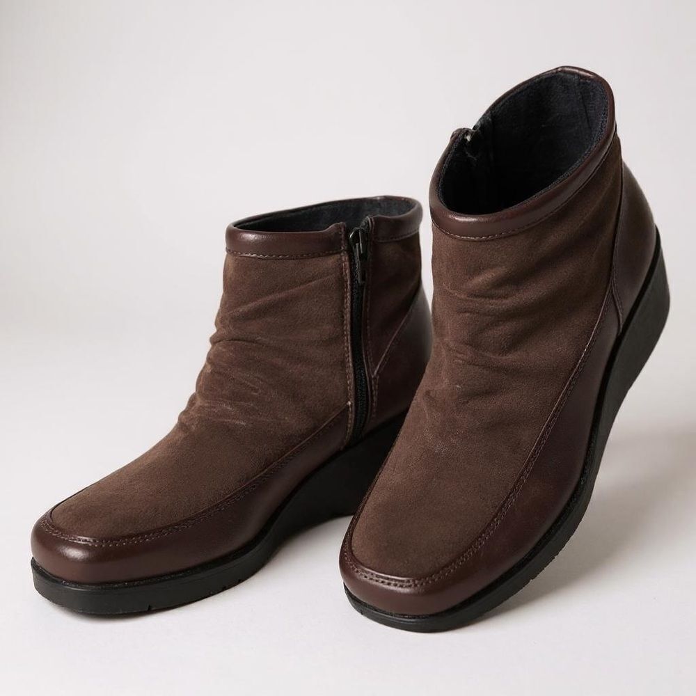 N'S Mode | Women's Side Zip Ankle Bootie Size 7